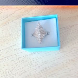 Platinum over silver/diamond